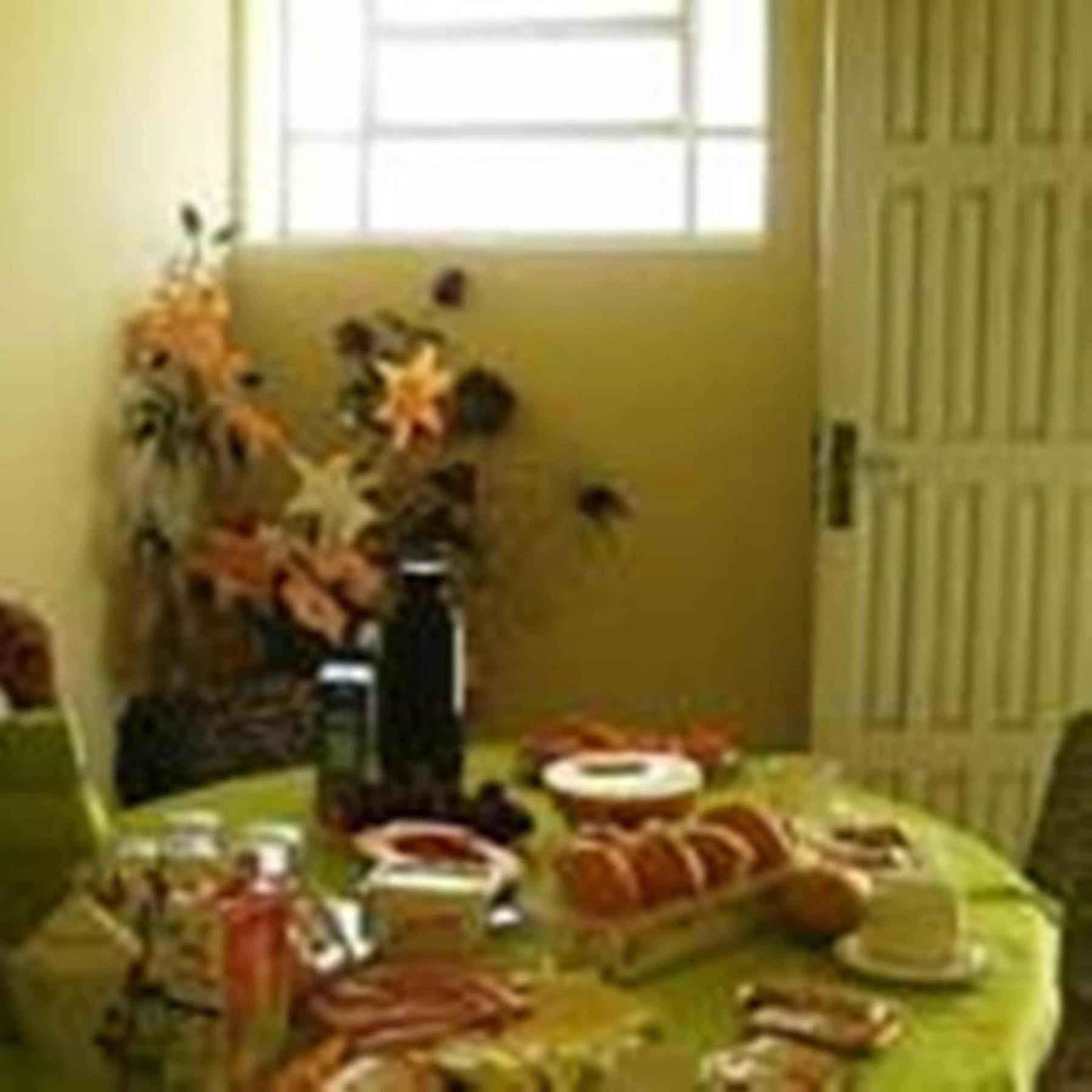 Hotel Pousada And Safari กูยาบา ภายนอก รูปภาพ